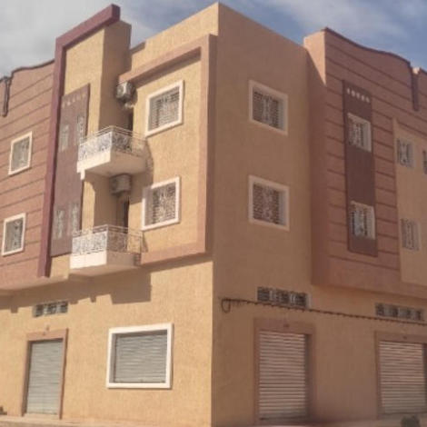 إجراء سمسرة عمومية علنية لكراء محلات حبسية تابعة الأحباس الرشيدية